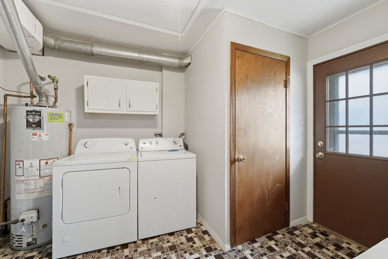 834 S Wolf Road Property Photo 24