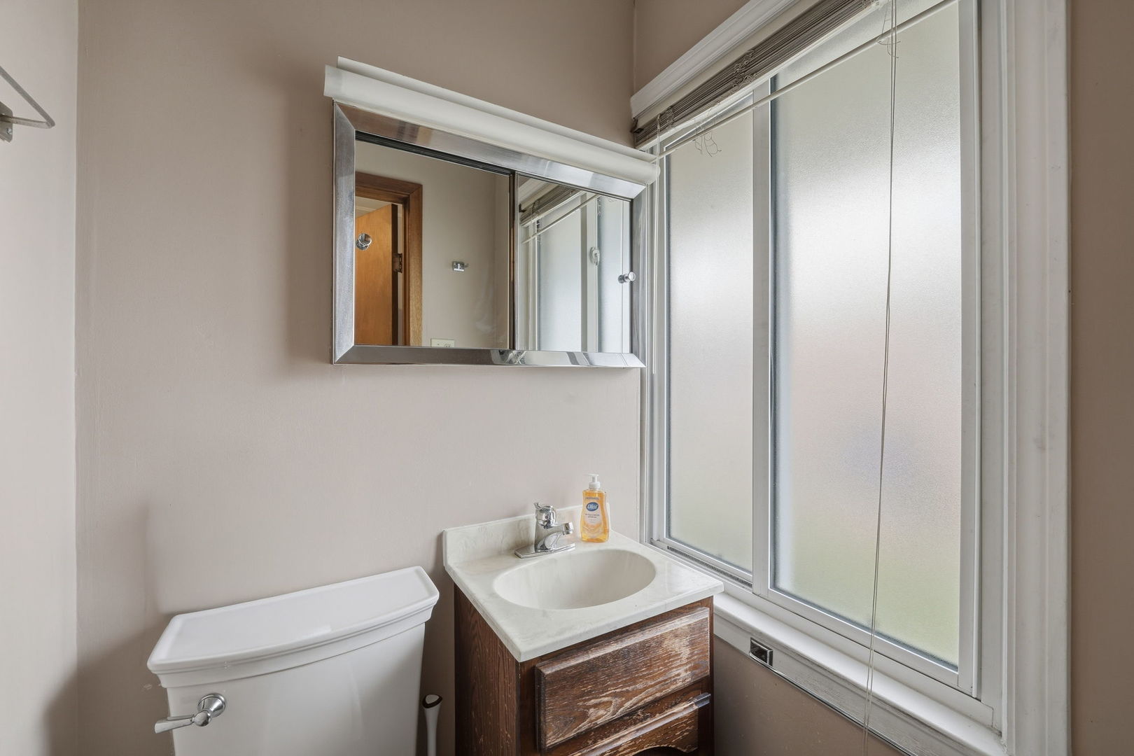 834 S Wolf Road Property Photo 25