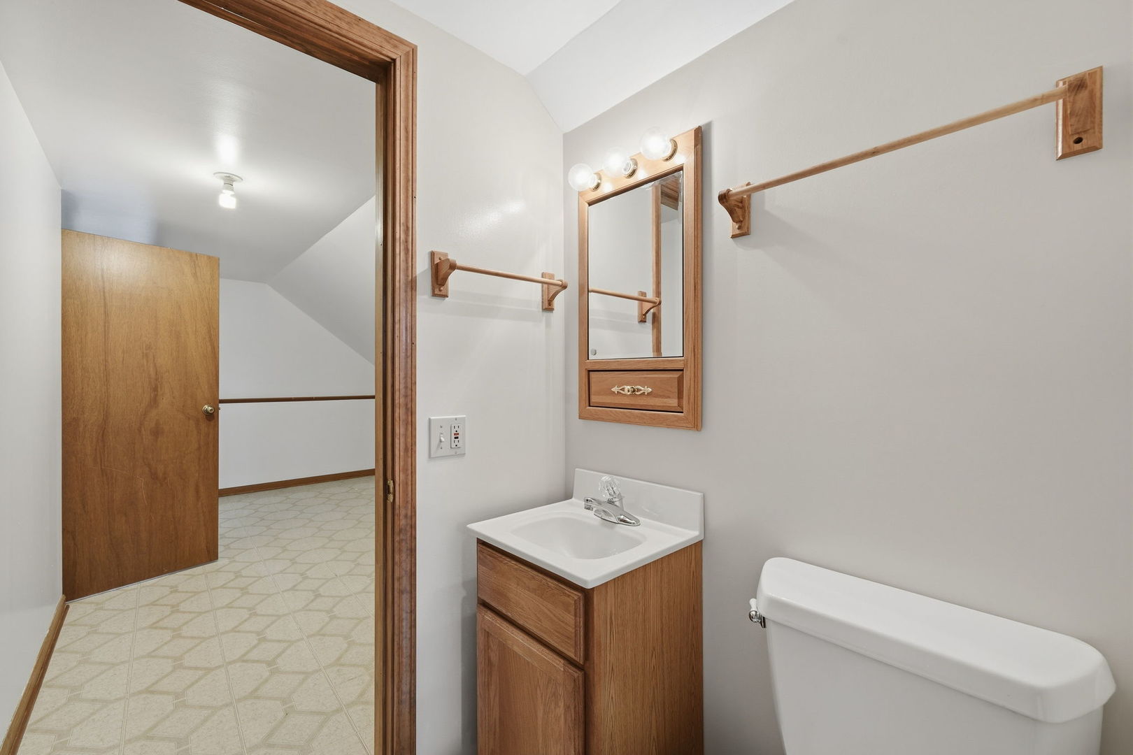 834 S Wolf Road Property Photo 29