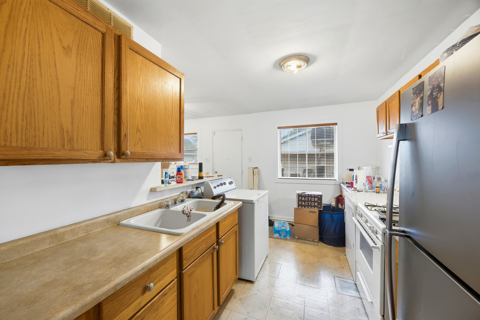 17223 Burnham Avenue Property Photo 3
