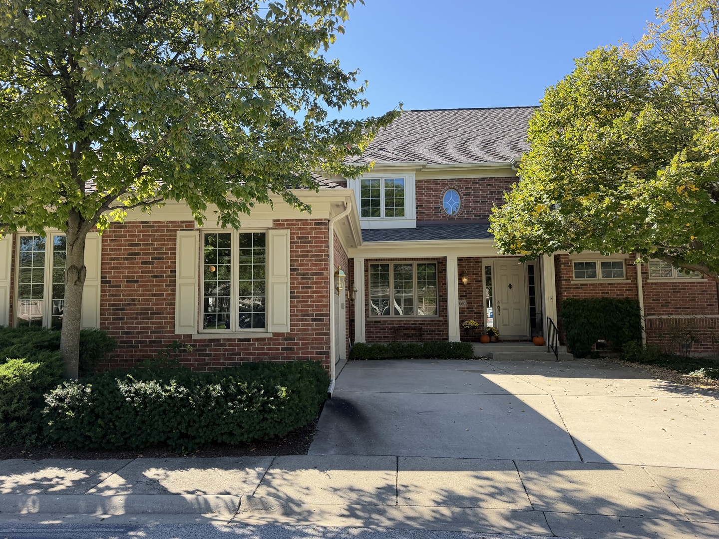 2060 Claridge Court Property Photo 1