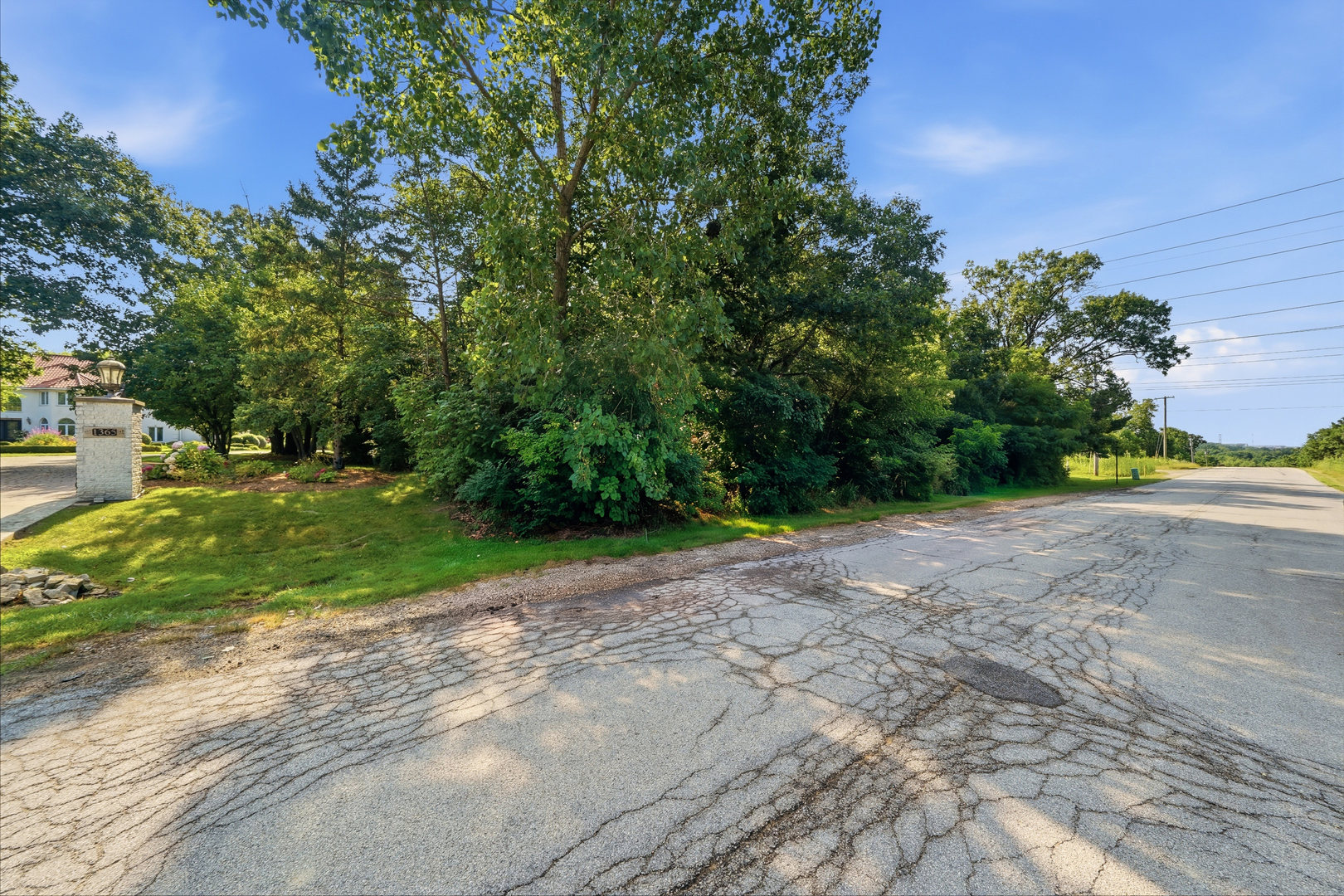 1365 Gordon Lane Property Photo 13