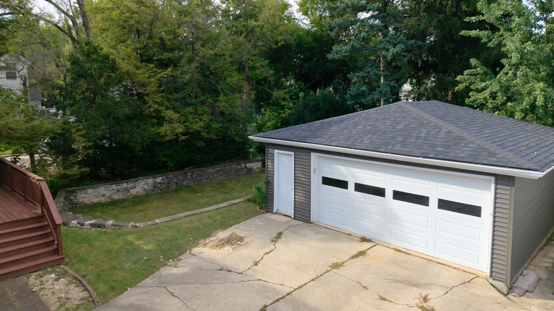 829 E Evergreen Street Property Photo 9