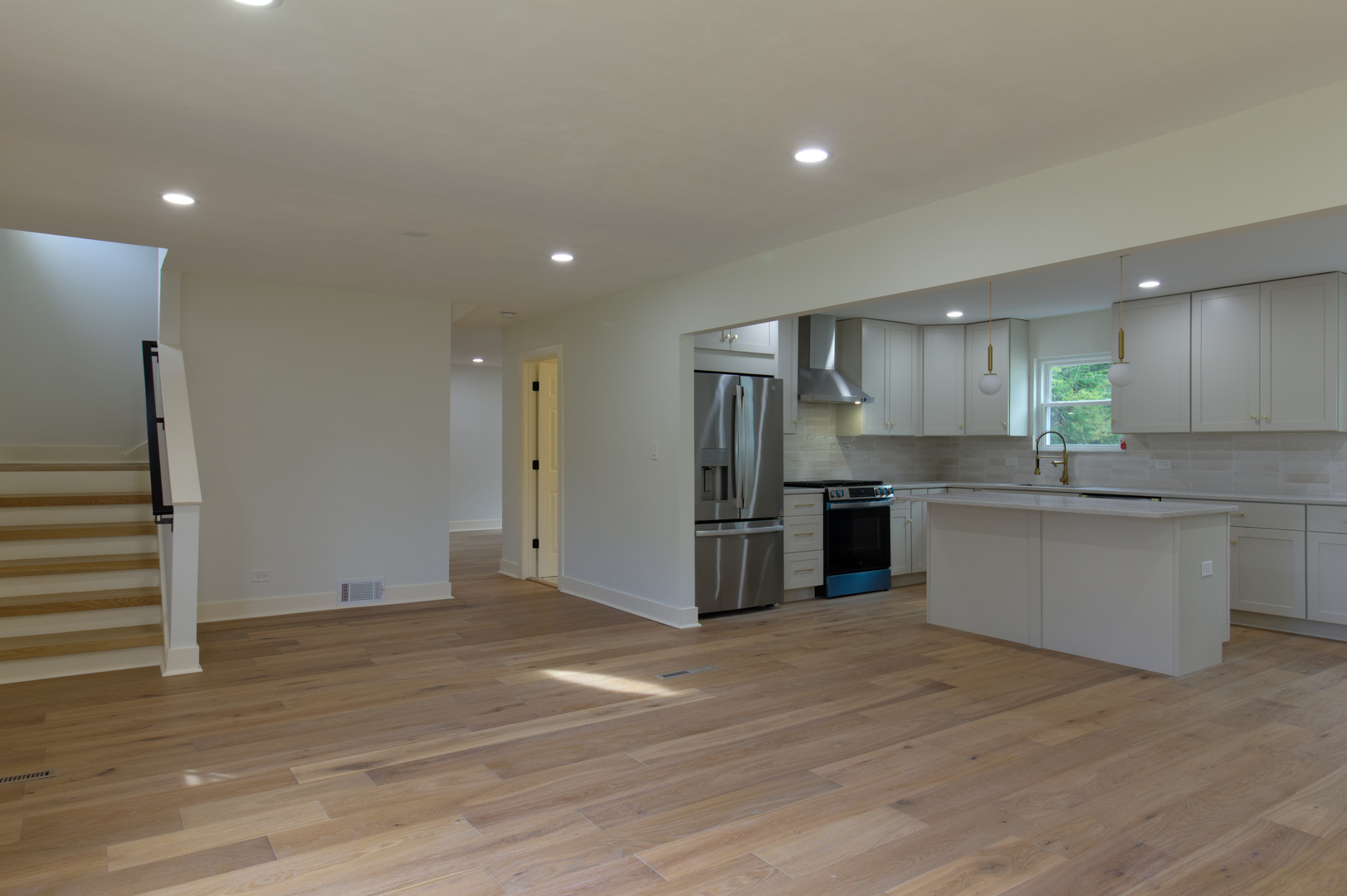 829 E Evergreen Street Property Photo 15