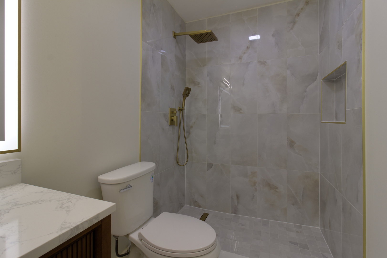 829 E Evergreen Street Property Photo 34