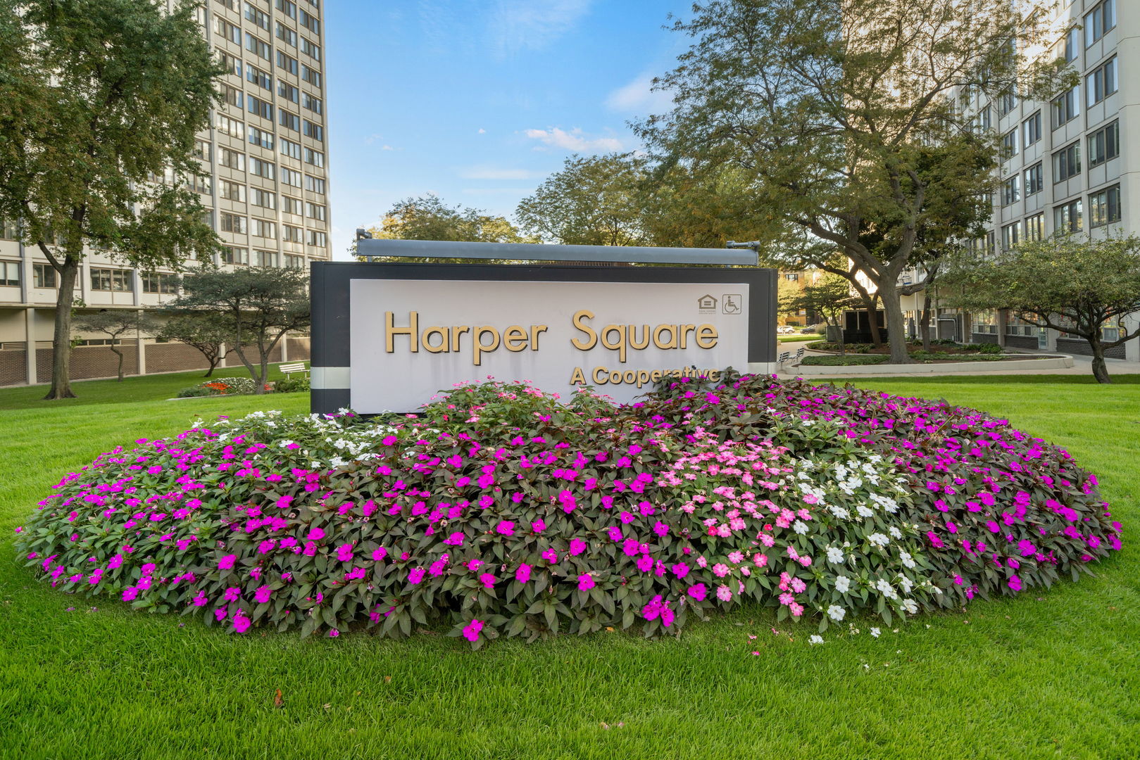 4800 S Lake Park Avenue 2102 Property Photo 1