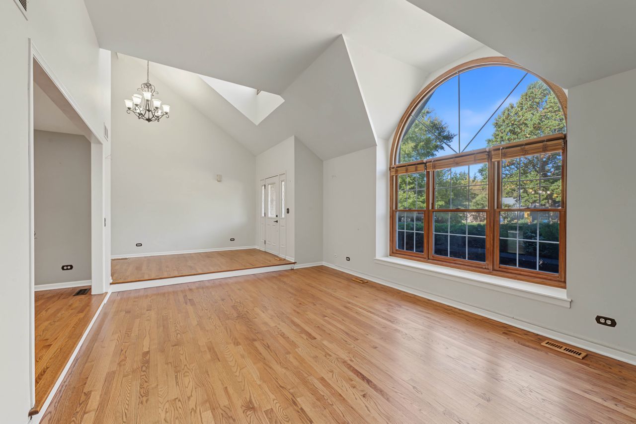 5937 Boundary Road Property Photo 4