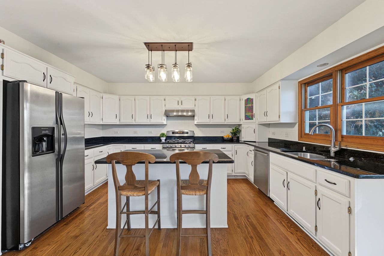 5937 Boundary Road Property Photo 8