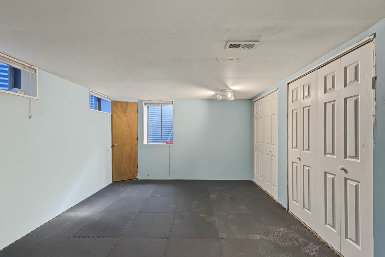 5937 Boundary Road Property Photo 30