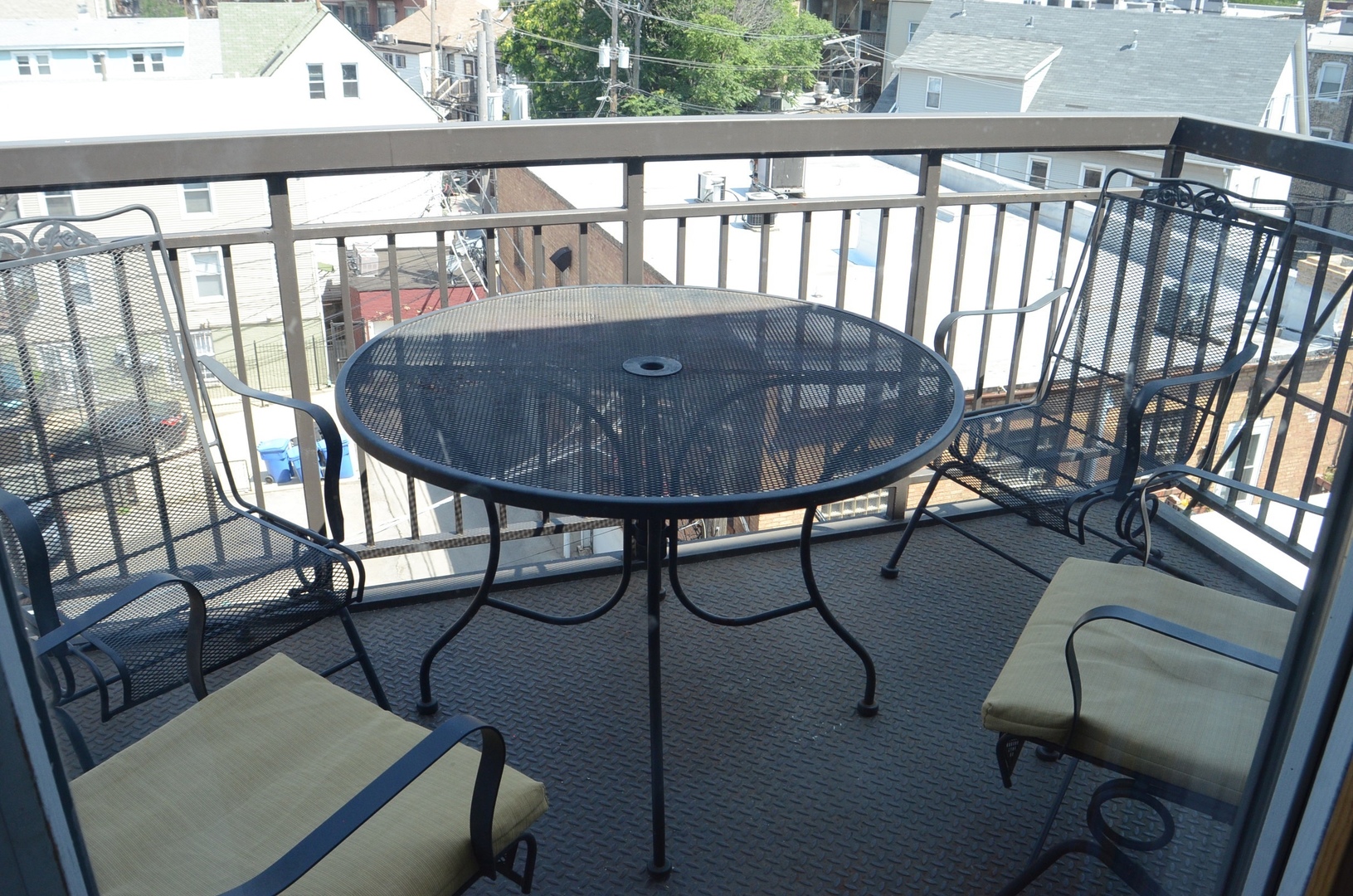 918 W Belmont Avenue 405 Property Photo 12