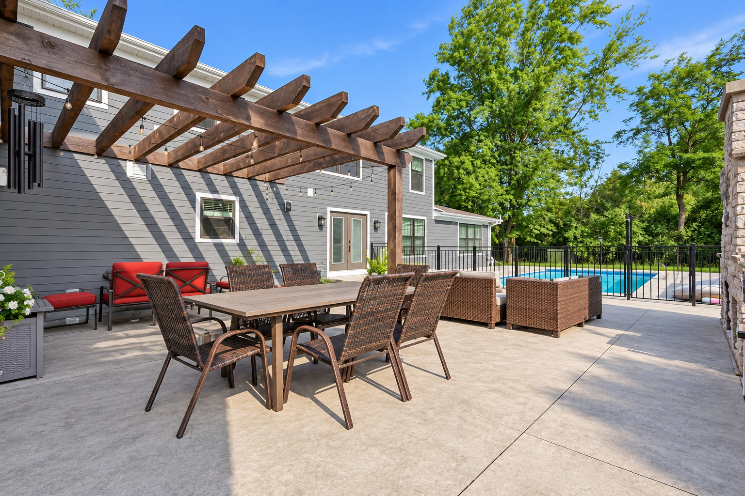 201 Rue Touraine Property Photo 35
