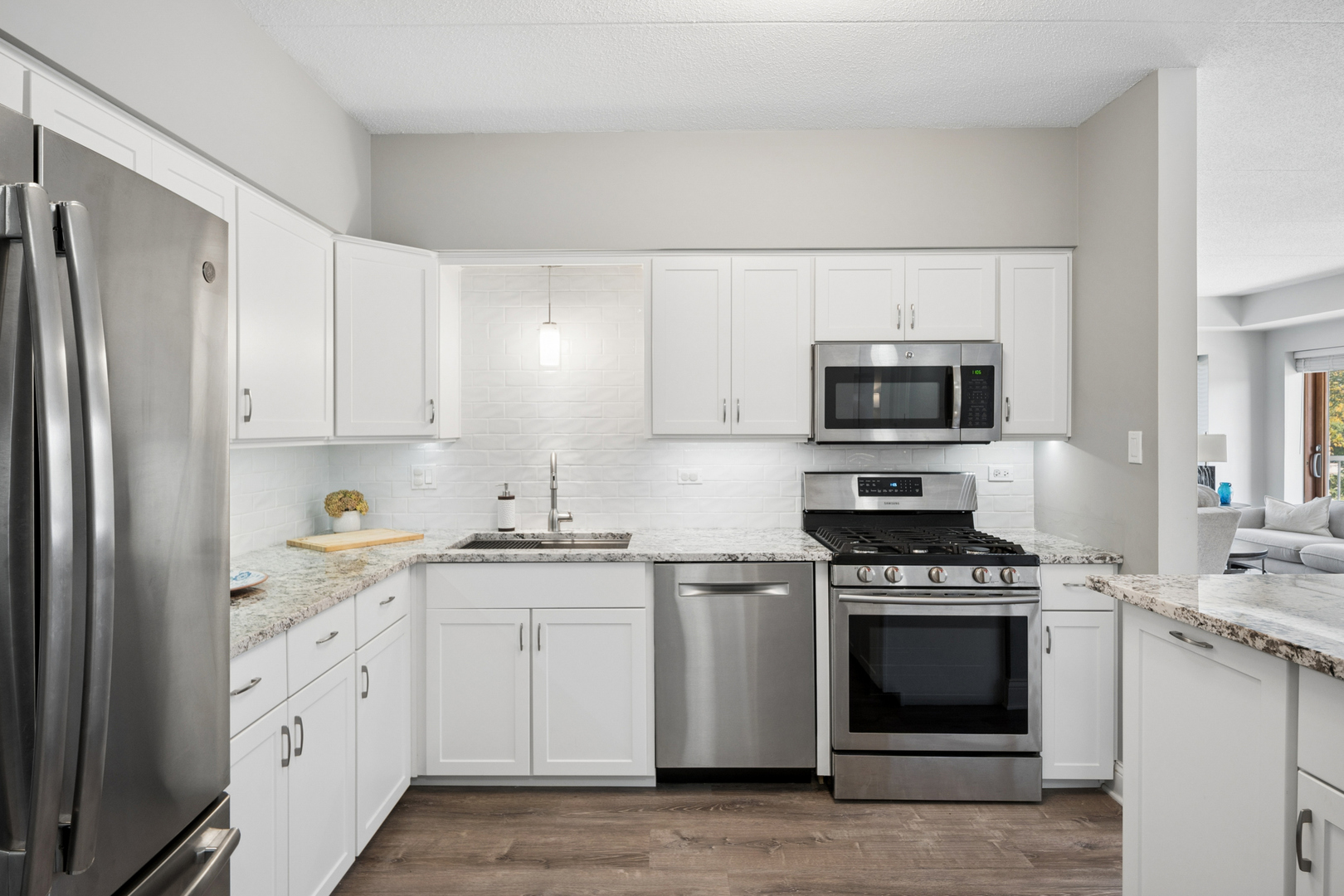 14 S Ashland Avenue 204 Property Photo 6