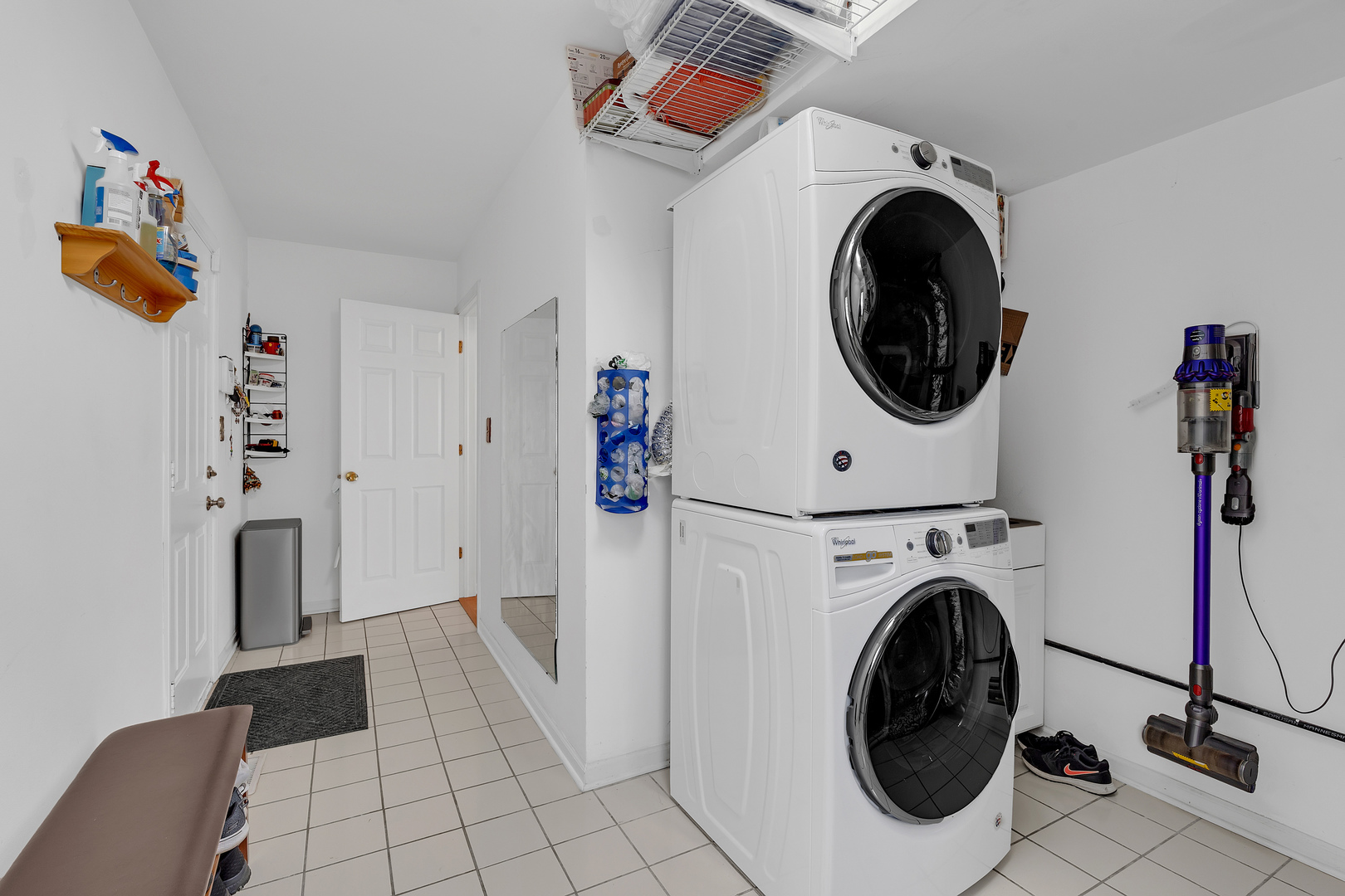 320 E Fox Hill Drive Property Photo 15