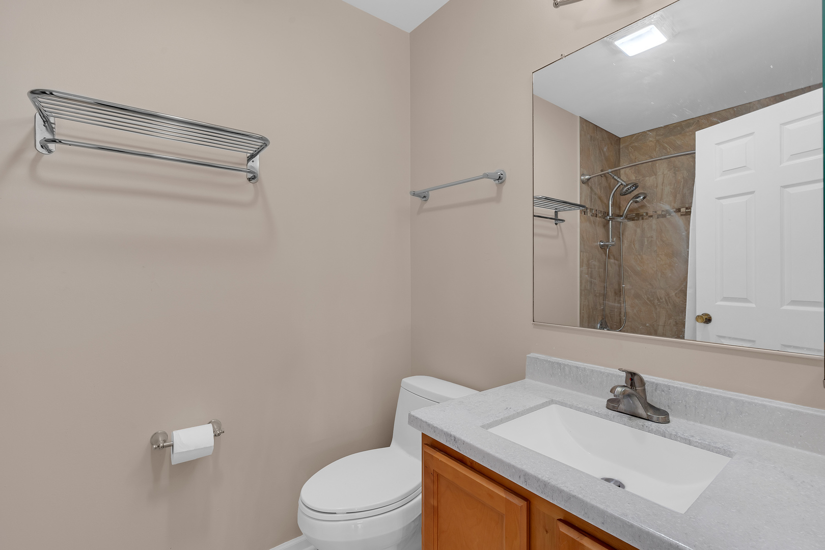 320 E Fox Hill Drive Property Photo 22