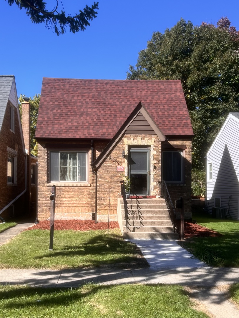 12776418 Property Photo 1