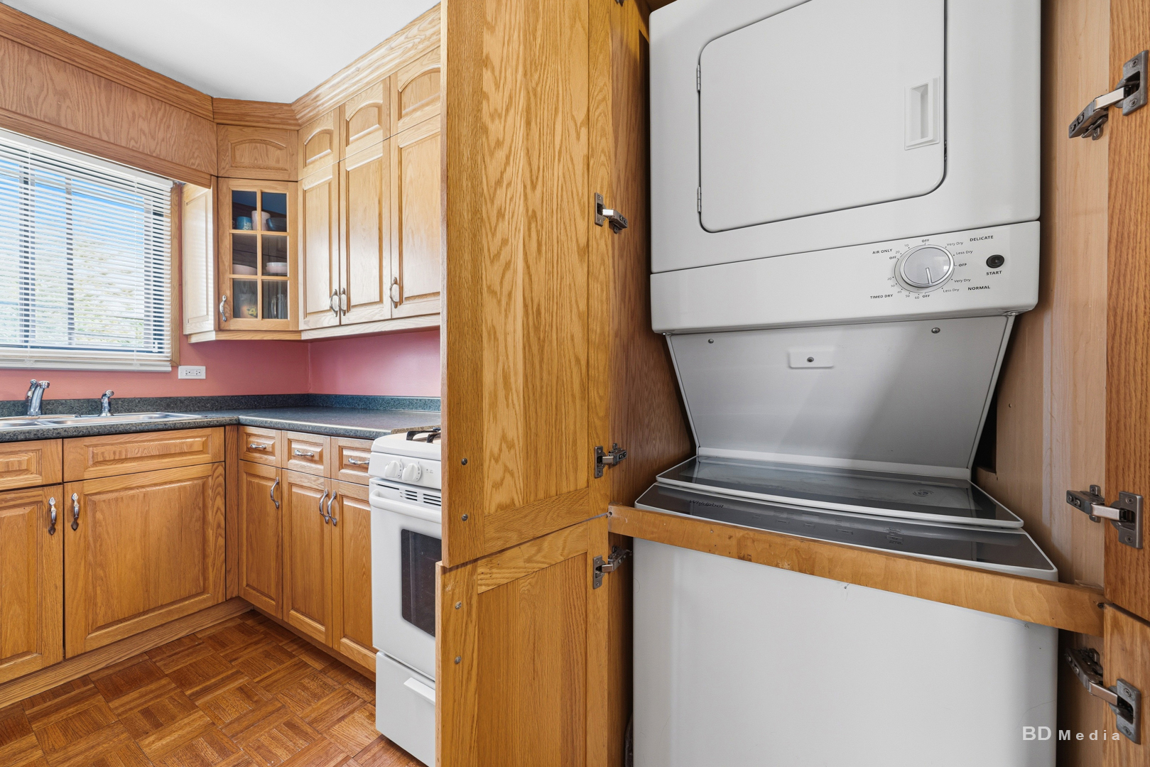 9814 Sayre Avenue 204 Property Photo 10