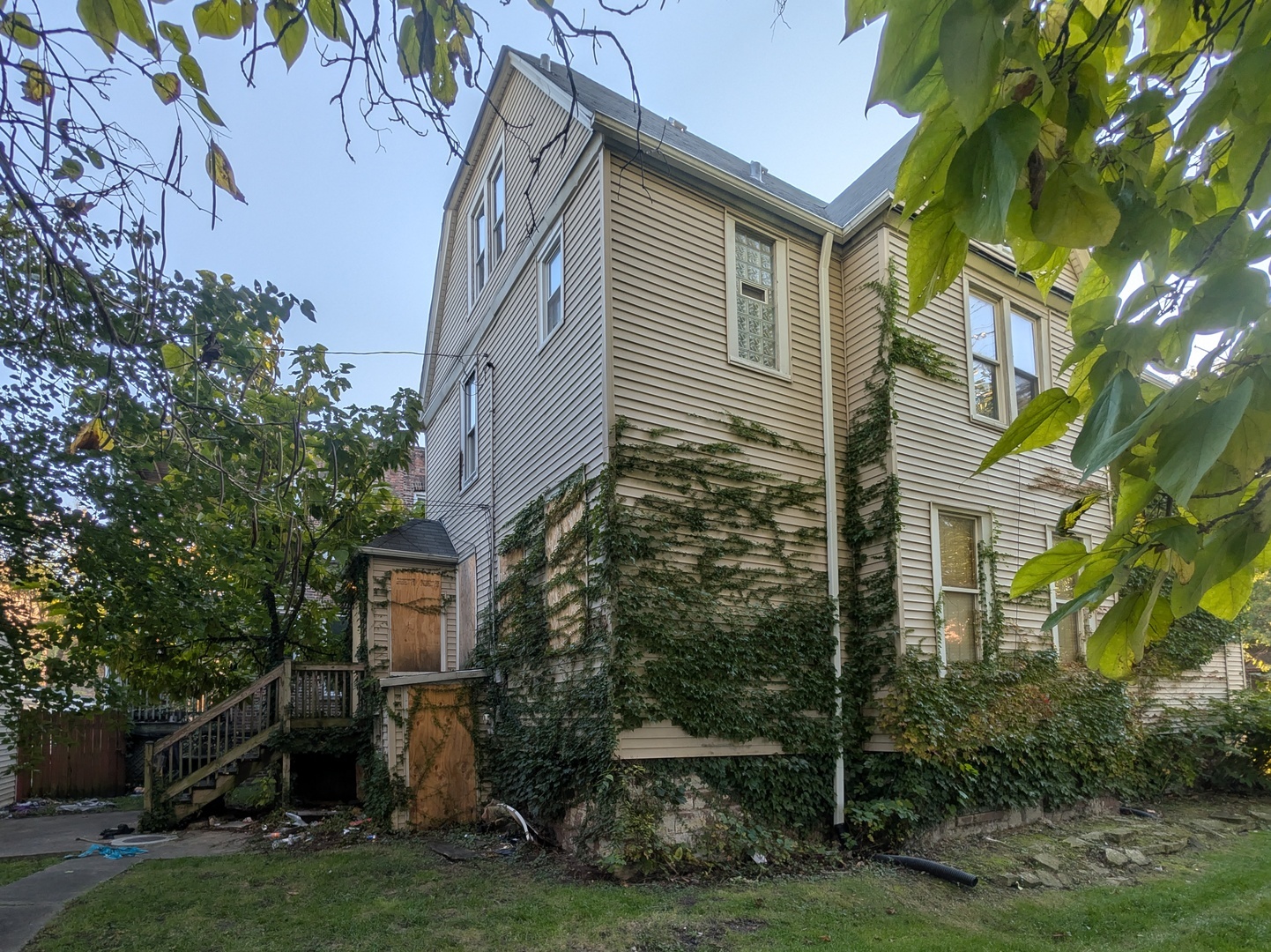 12776453 Property Photo 16