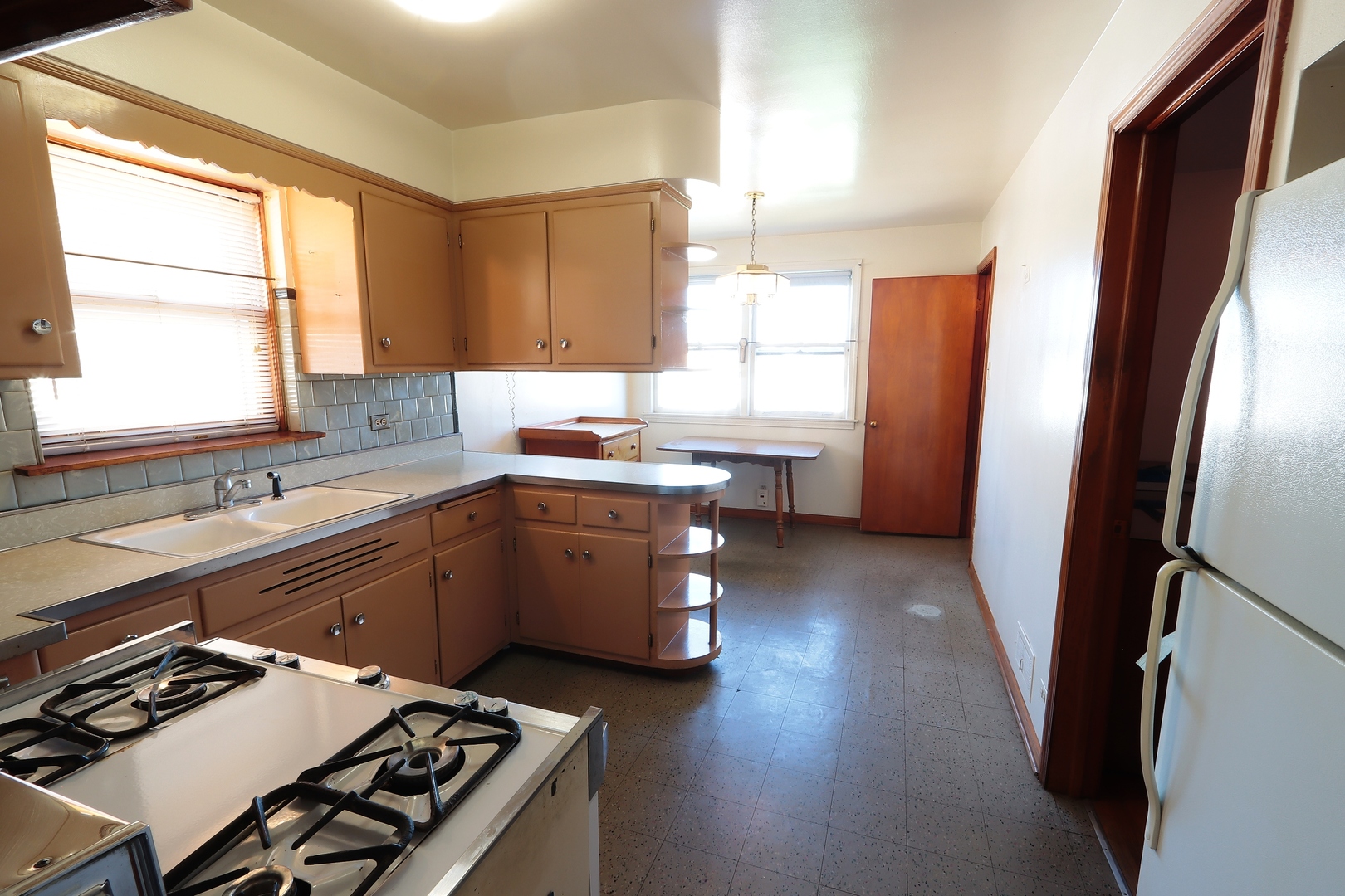 5735 S Moody Avenue Property Photo 20