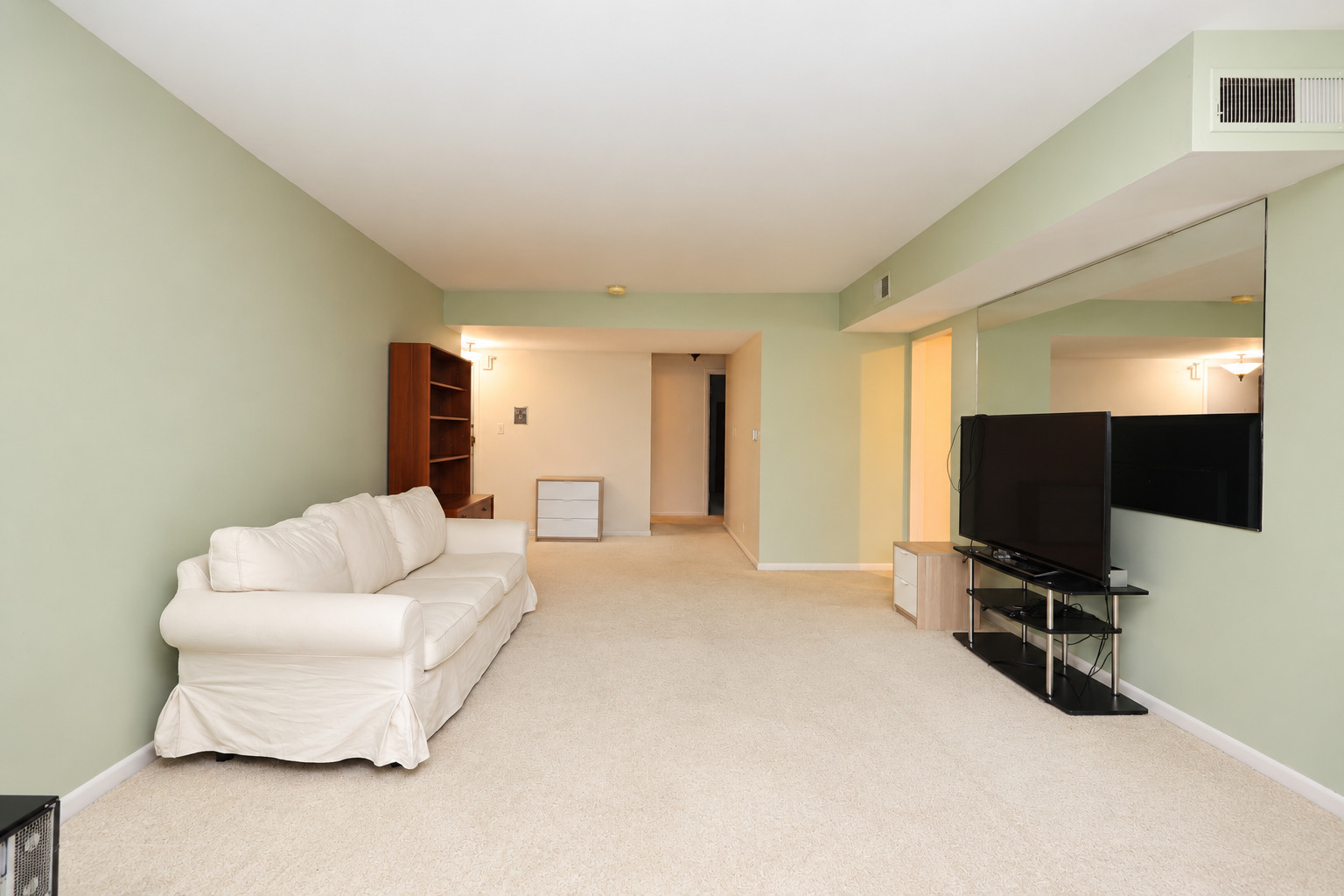 2001 Sherman Avenue 407 Property Photo 5