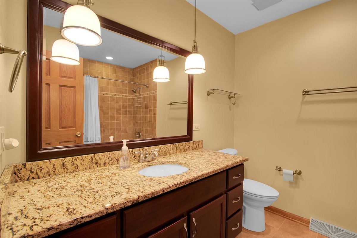 12776465 Property Photo 23