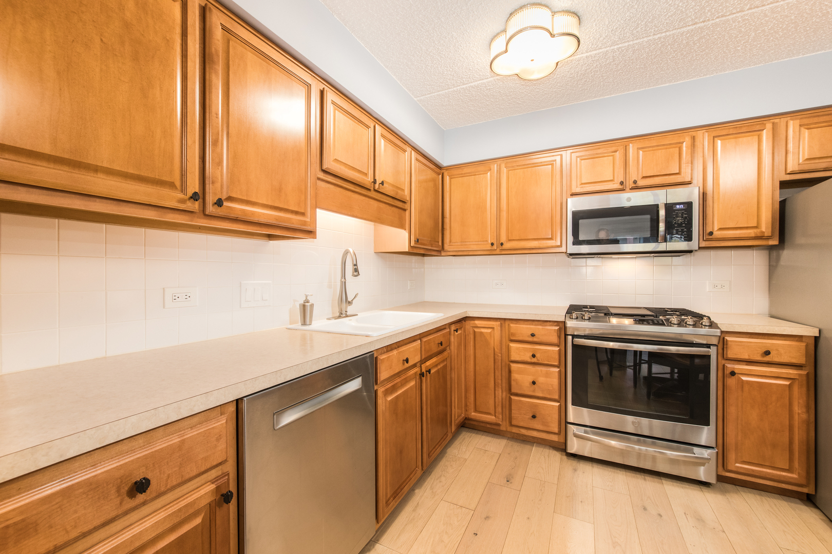 10 S Wille Street 303 Property Photo 11