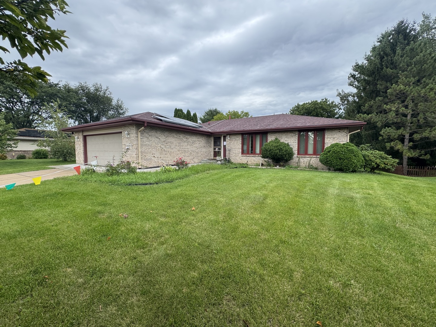 4680 Bedfordshire Drive Property Photo 1
