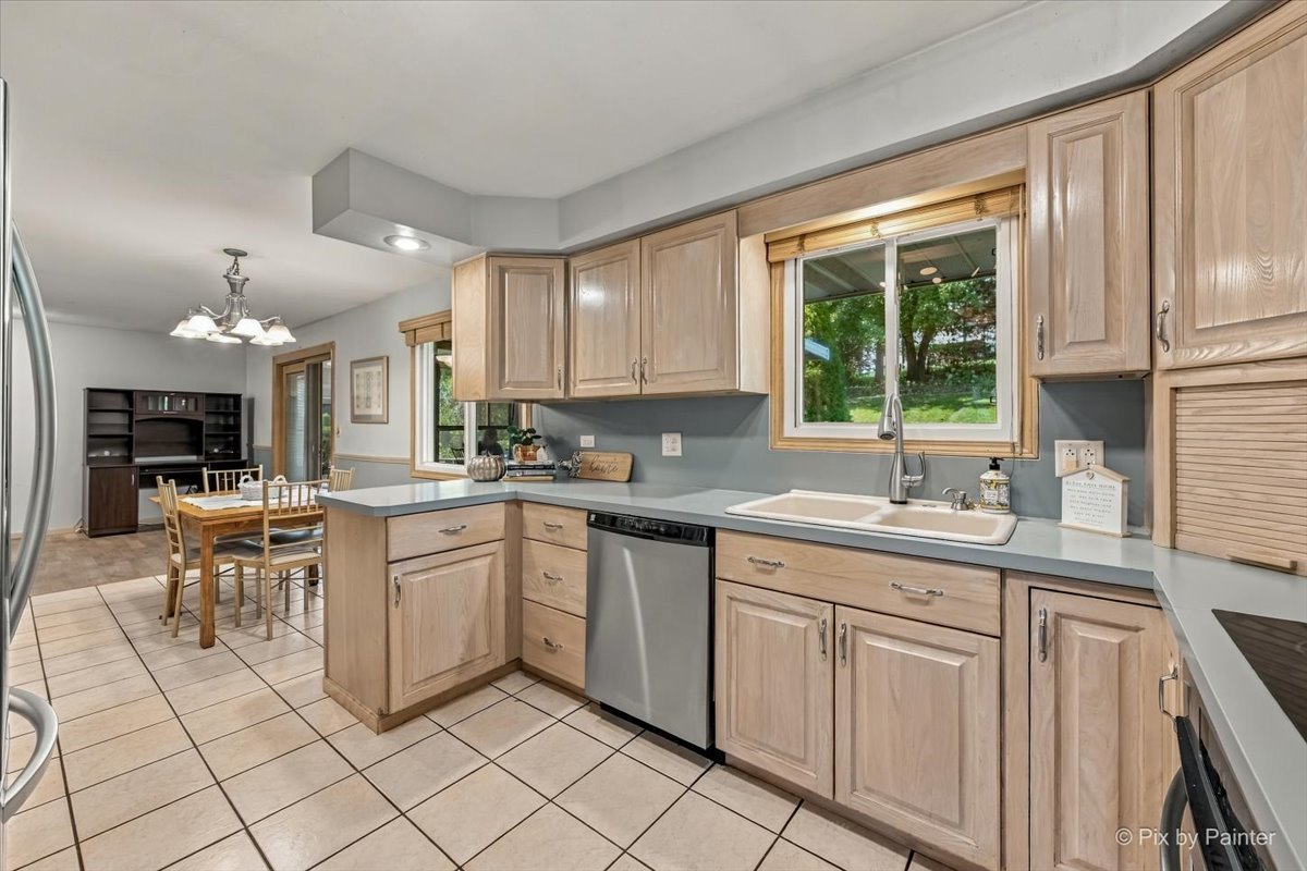 12776525 Property Photo 7