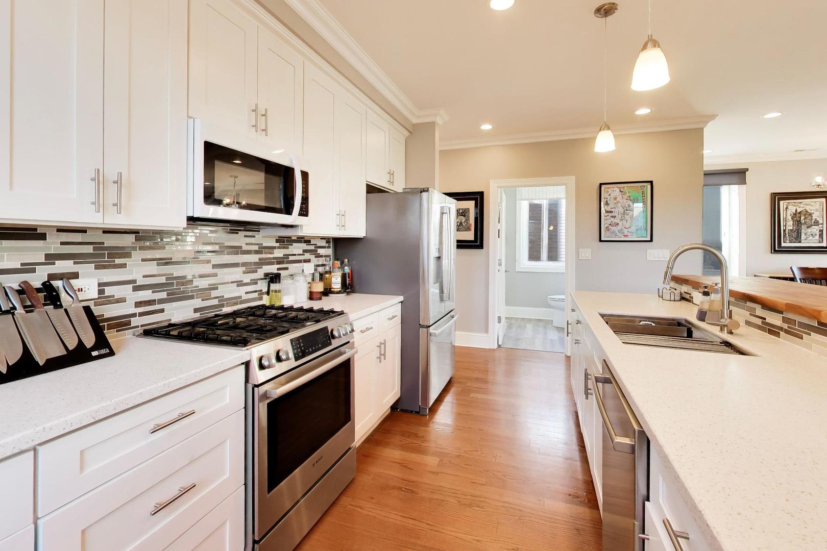 4531 N Wolcott Avenue 3 Property Photo 9