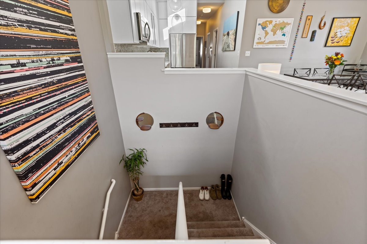 2710 W Haddon Avenue 3 Property Photo 8