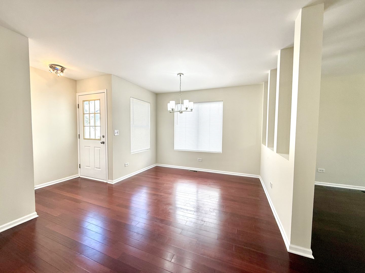 140 Mountain Laurel Court Property Photo 3