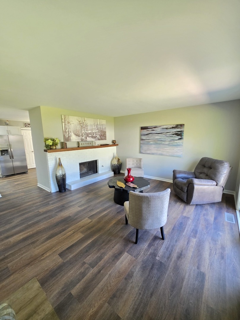 2059 Robert Street Property Photo 2
