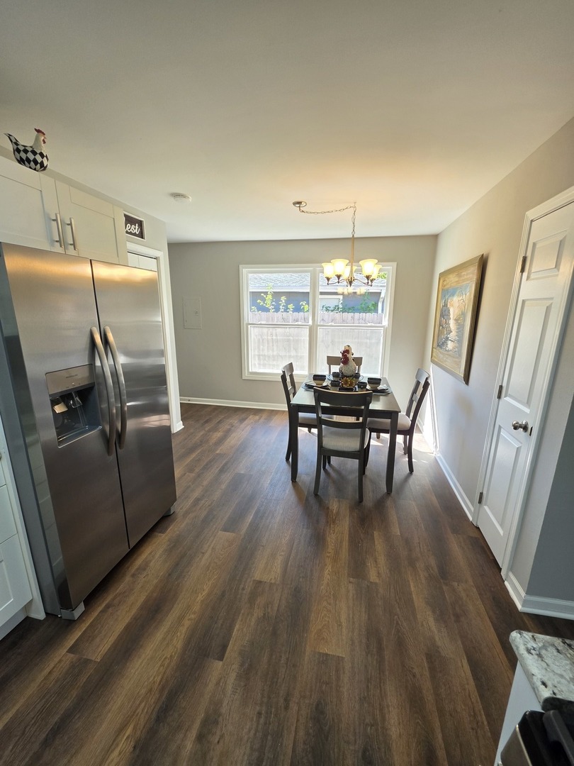 2059 Robert Street Property Photo 8