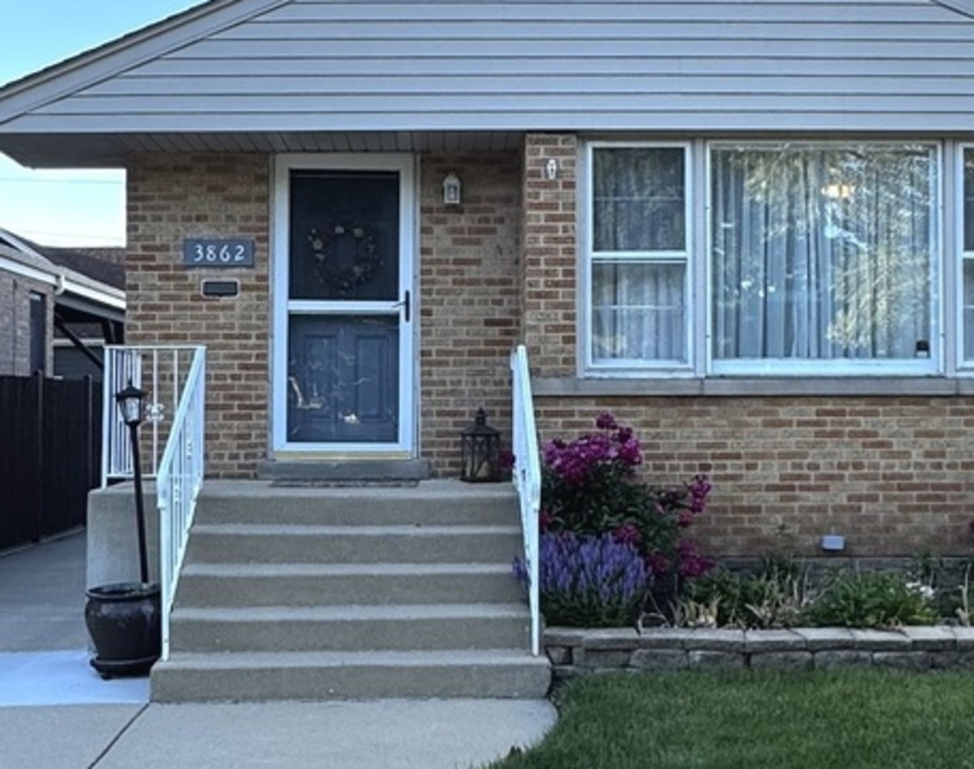 3862 W 108th Place Property Photo 1