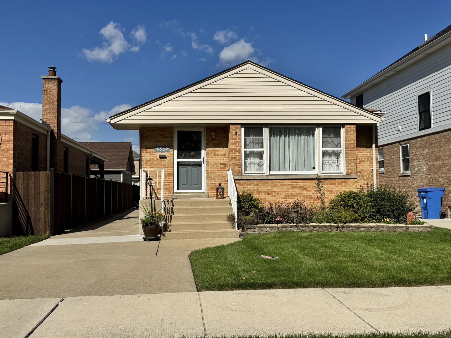3862 W 108th Place Property Photo 1