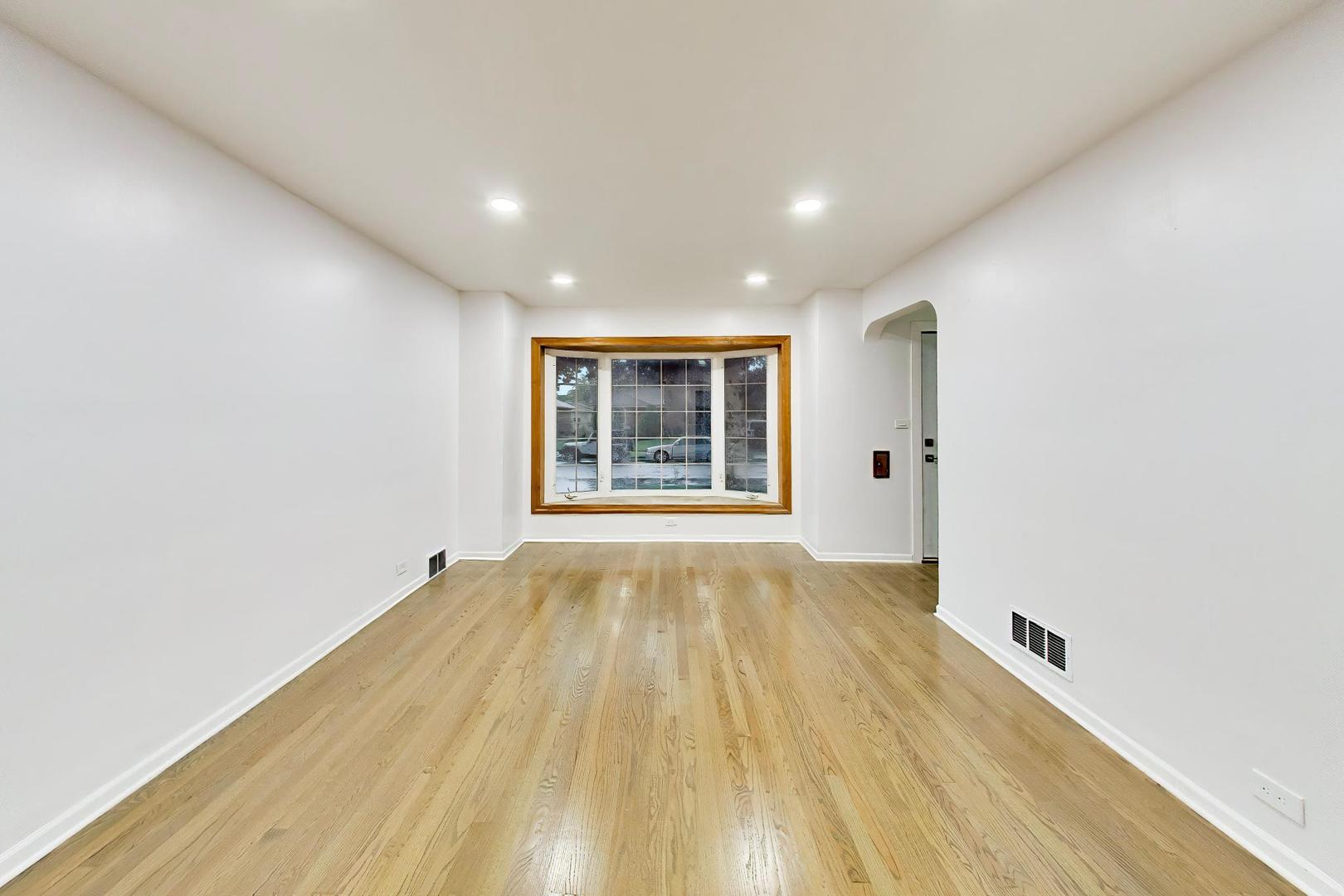 5142 Jarlath Avenue Property Photo 7