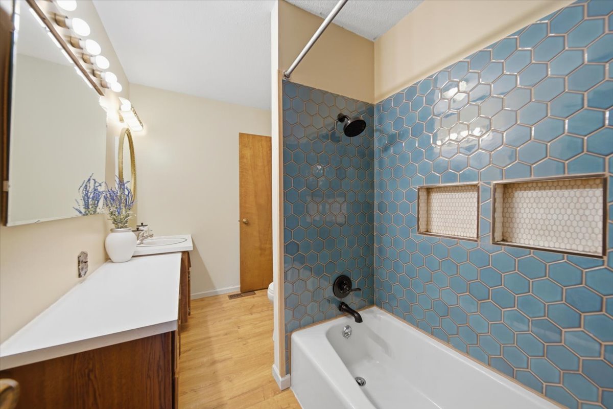 506 Judd Street Property Photo 9