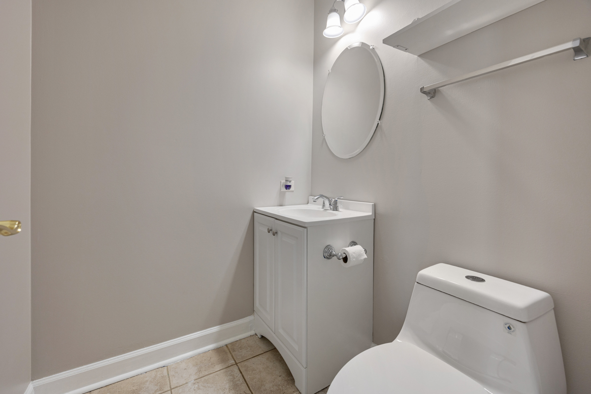 916 Havenshire Court 916 Property Photo 17
