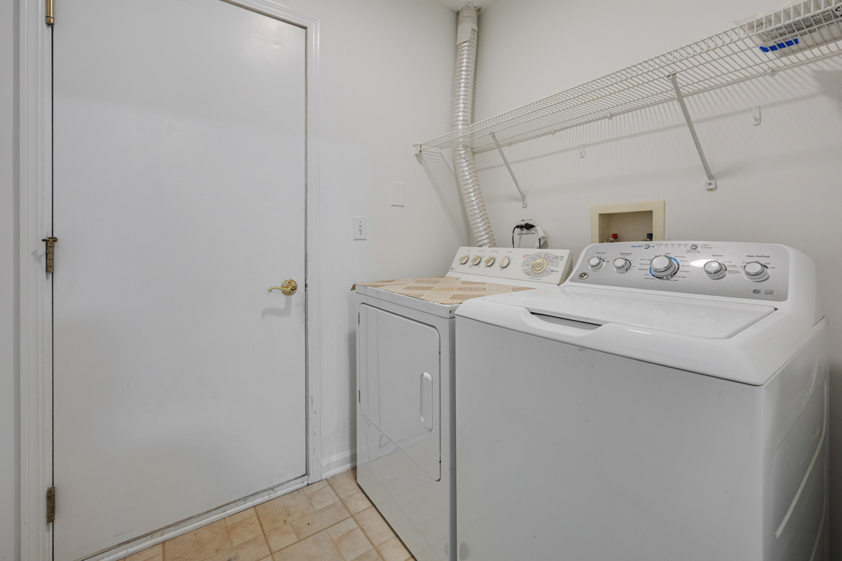 916 Havenshire Court 916 Property Photo 18