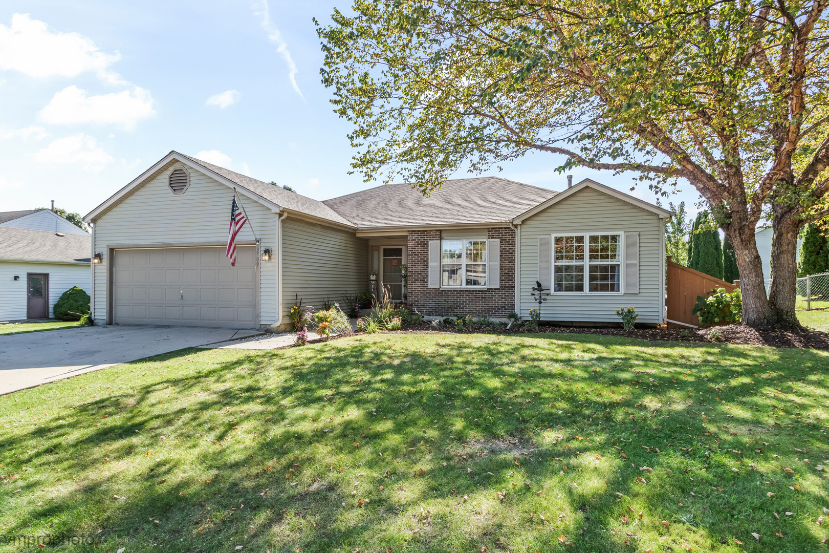 3709 Dorchester Place Property Photo 1