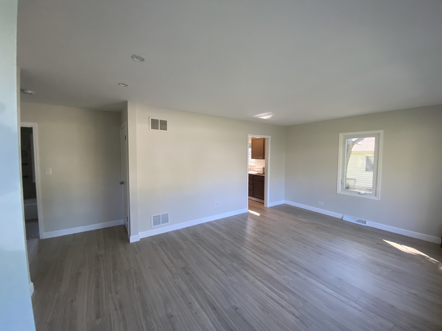 27641 W Bayview Drive Property Photo 5