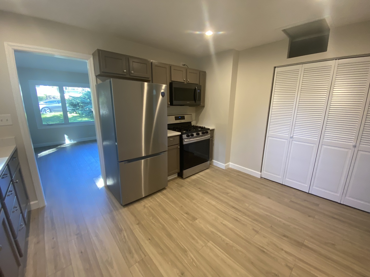 27641 W Bayview Drive Property Photo 12