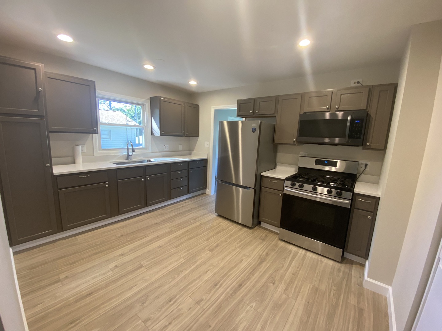 27641 W Bayview Drive Property Photo 13