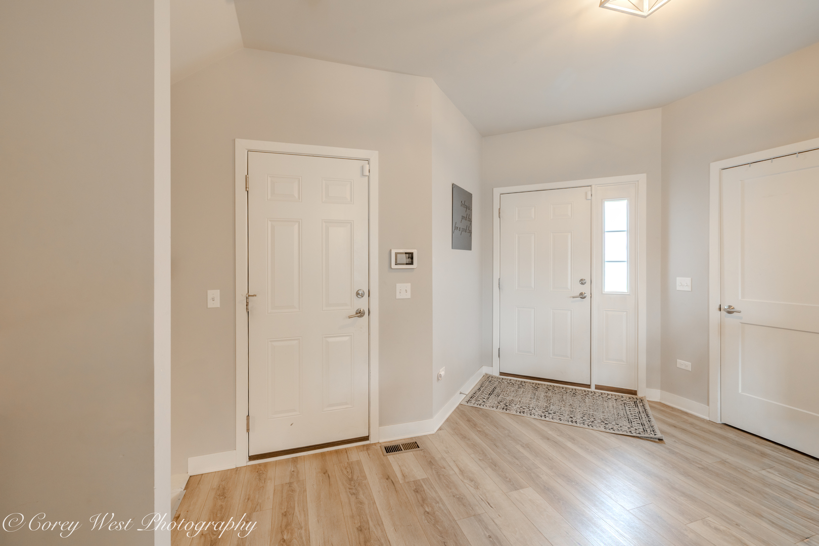 1147 Freedom Road Property Photo 4