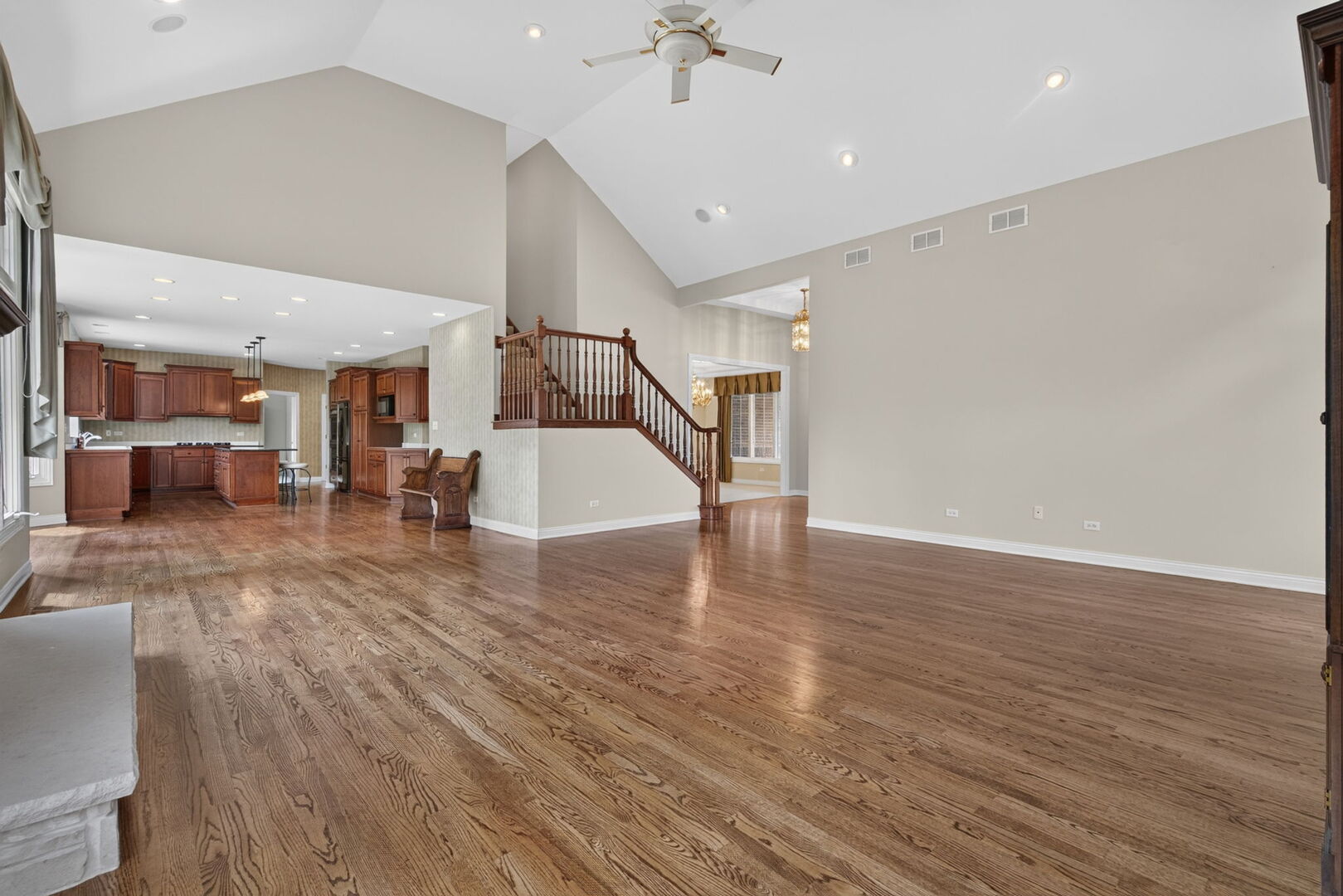 10897 Pioneer Trail Property Photo 5