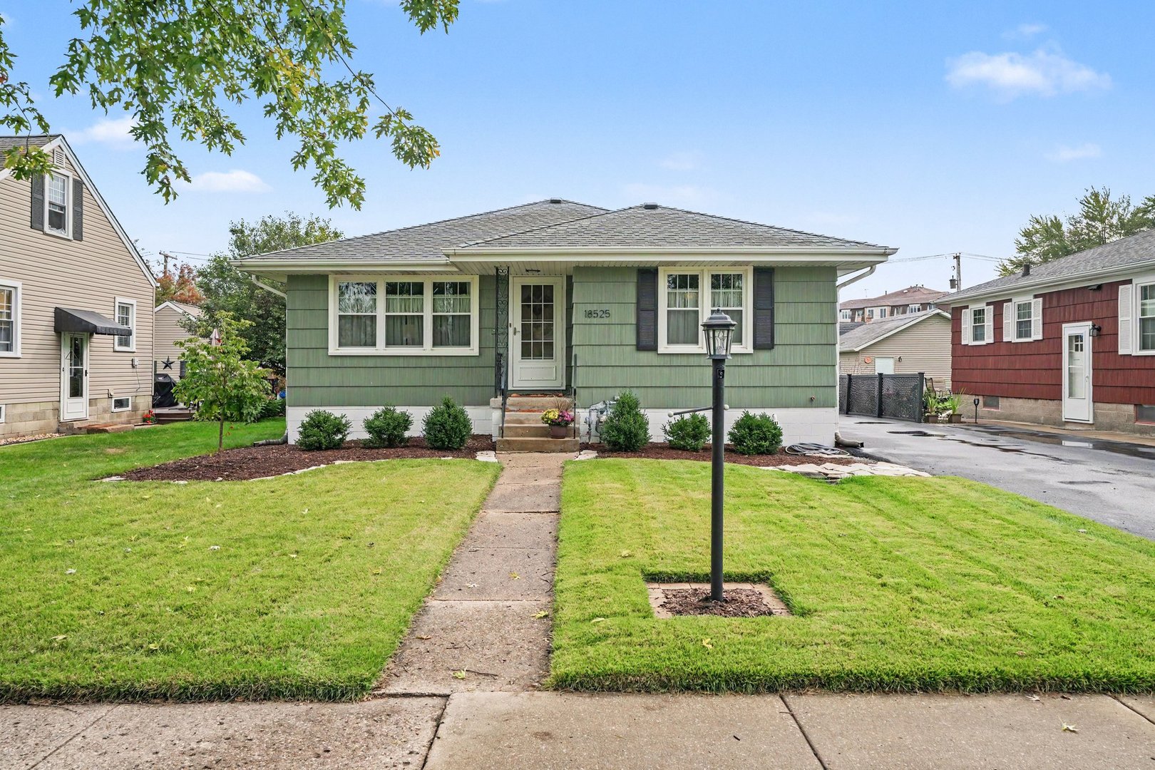 18525 Miller Drive Property Photo 1