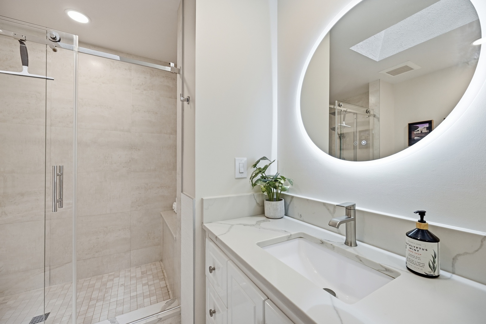 12101 Gatewater Drive Property Photo 39