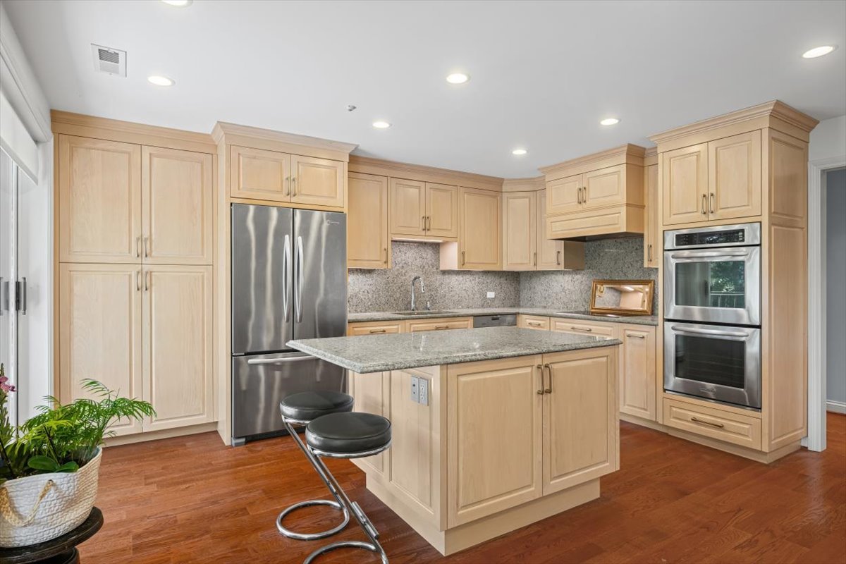 12776924 Property Photo 9