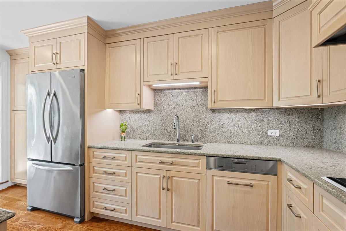 12776924 Property Photo 10
