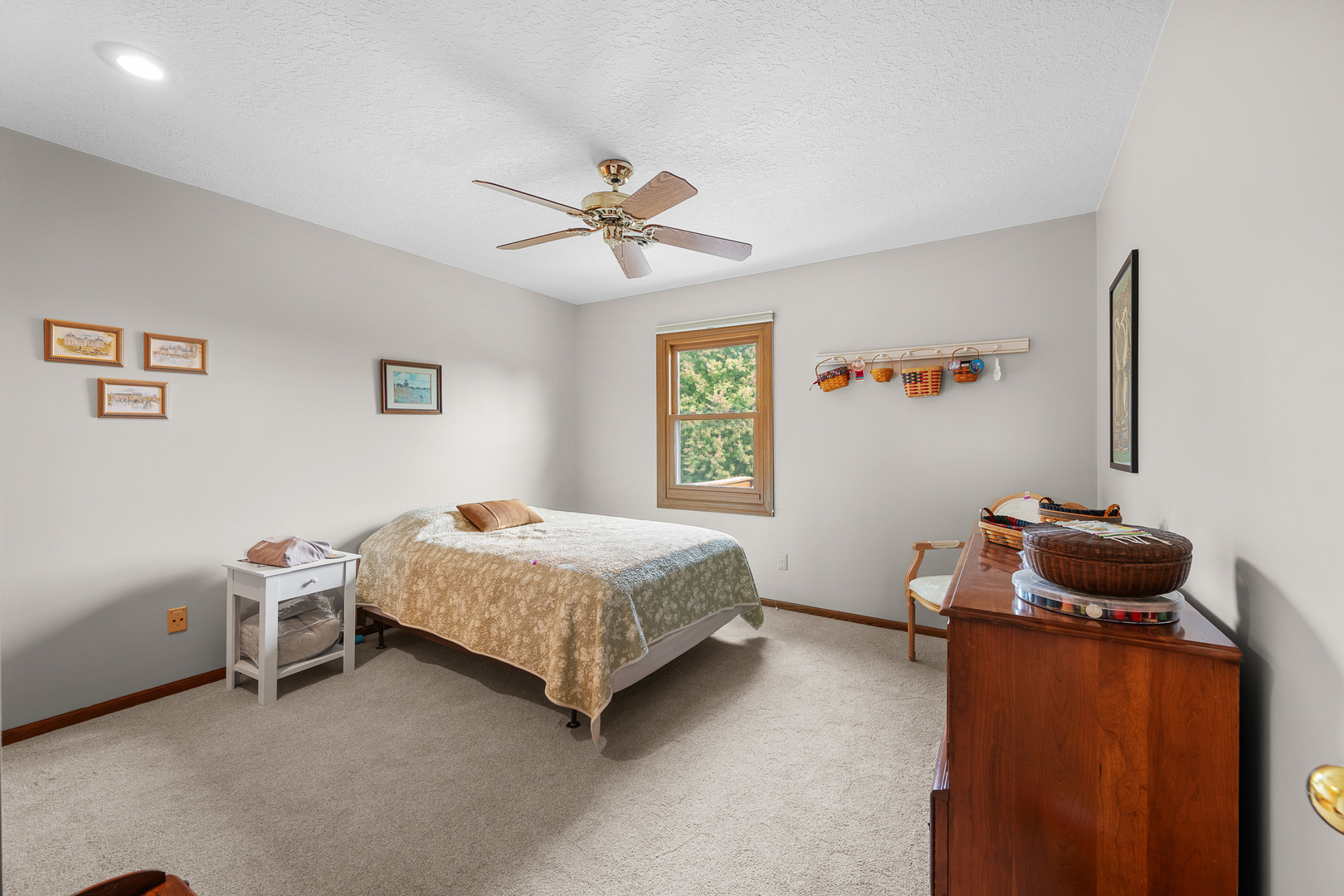 3415 Woodcrest Drive Property Photo 30