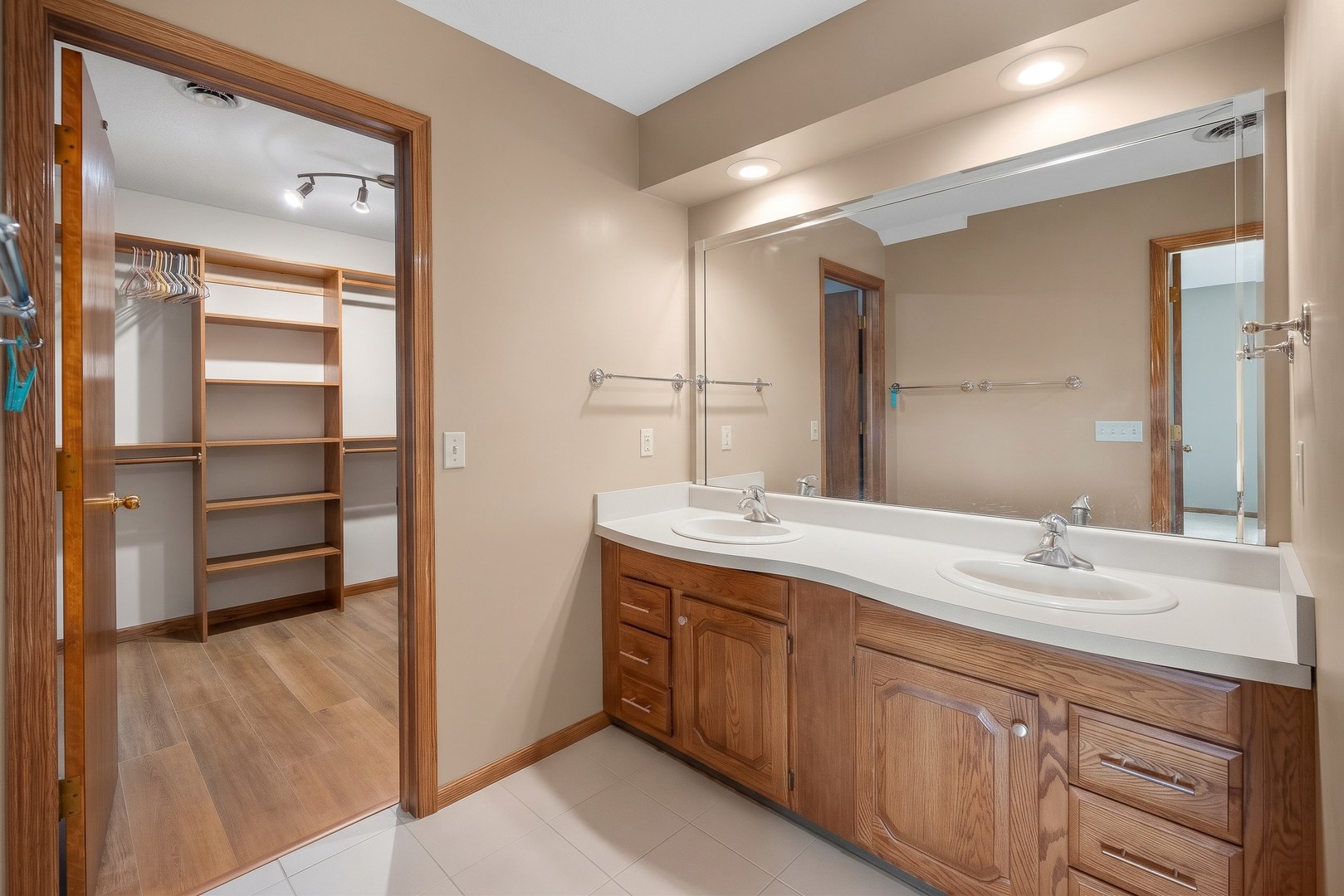 3415 Woodcrest Drive Property Photo 40